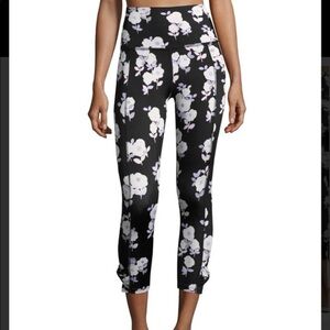Beyond Yoga x Kate Spade Floral Leggings Black Size S — Ribbon Detail